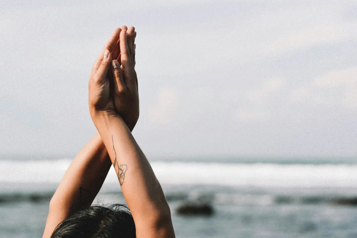 [Bild: Emotionsfokussierte Körperarbeit | Traumasensitives Atemcoaching]